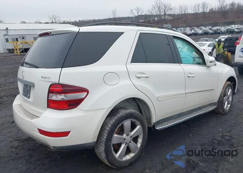 2011 Mercedes-Benz Ml 350 4Matic z USA, uszkodzony, nr VIN 4JGBB8GB5BA718841